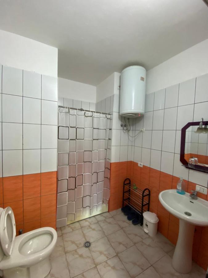 Lovely Studio Apartment Beachfront Durrës Esterno foto
